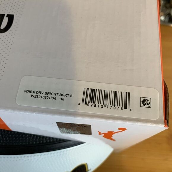 Wilson CAITLIN CLARK Inspire WNBA Basketball Tribute Size 6 ROY Iowa Black - Picture 6 of 6